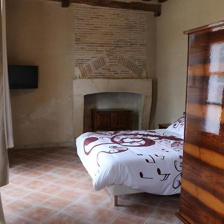 Domaine De La Touche Mosnay Bed & Breakfast ภายนอก รูปภาพ