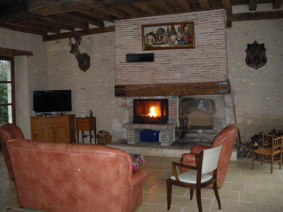 Domaine De La Touche Mosnay Bed & Breakfast ภายนอก รูปภาพ